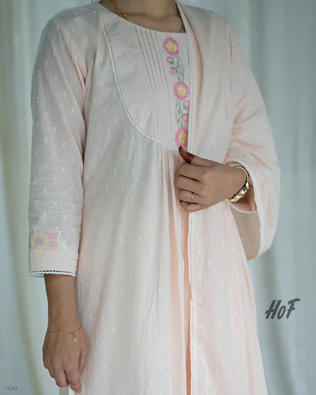 MyHof Baby Pink Suit Set With Floral Embroidery In Cotton