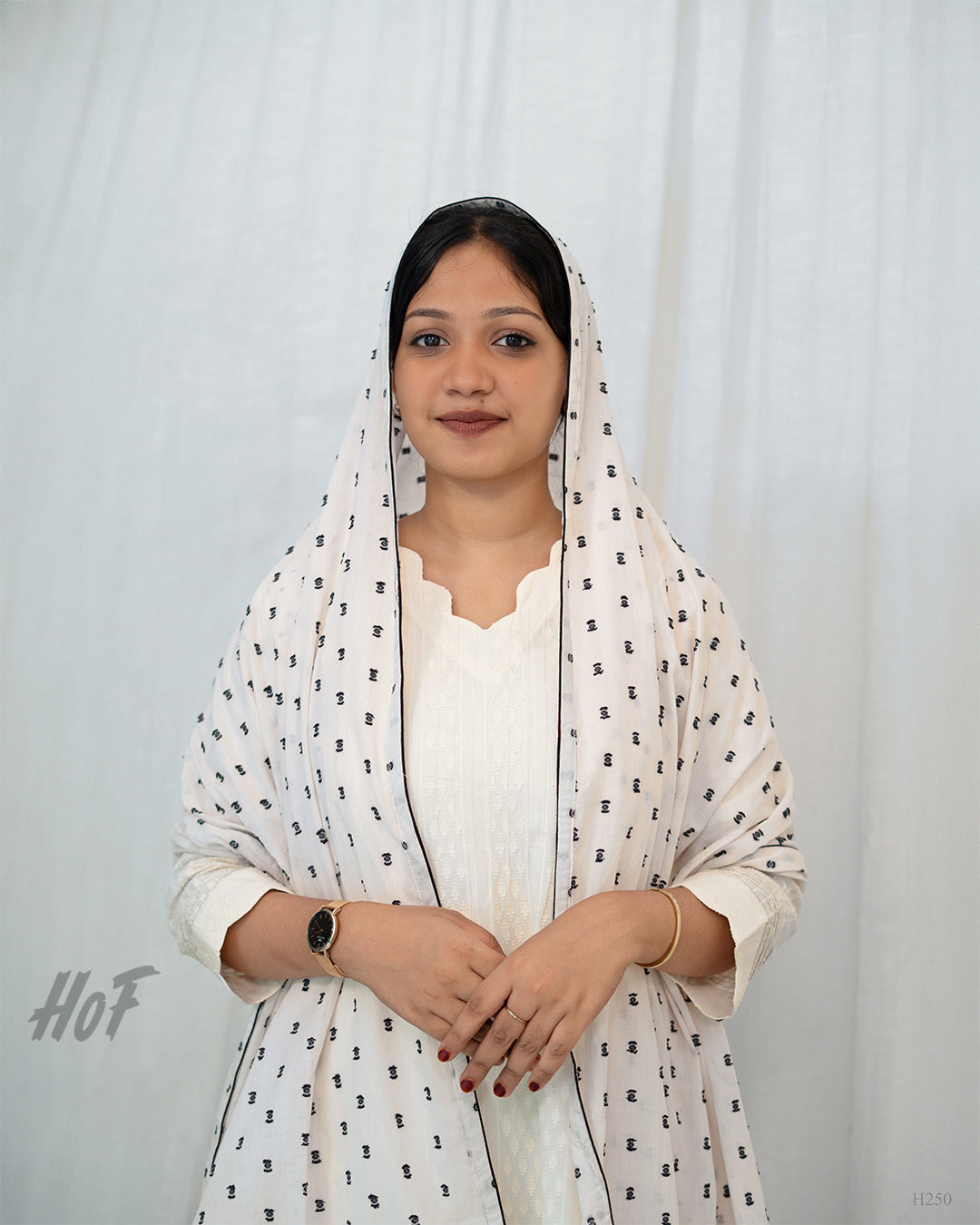 MyHof Off-White Suit Set With Black Dobby Dots In Cotton