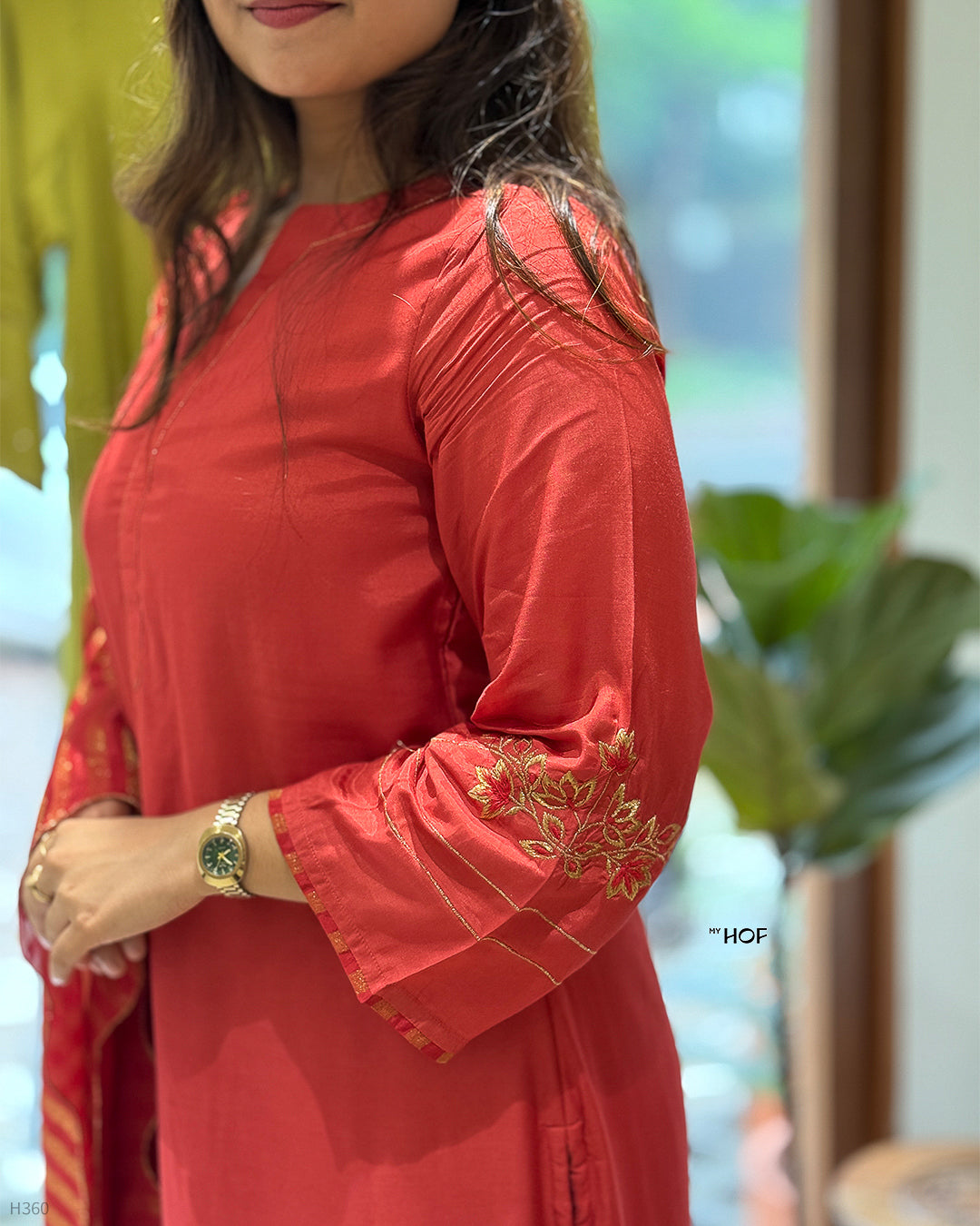 MY HOF Red Suit Set With Floral Zari Embroidery In Muslin