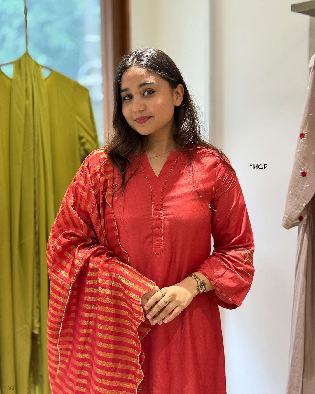 MY HOF Red Suit Set With Floral Zari Embroidery In Muslin