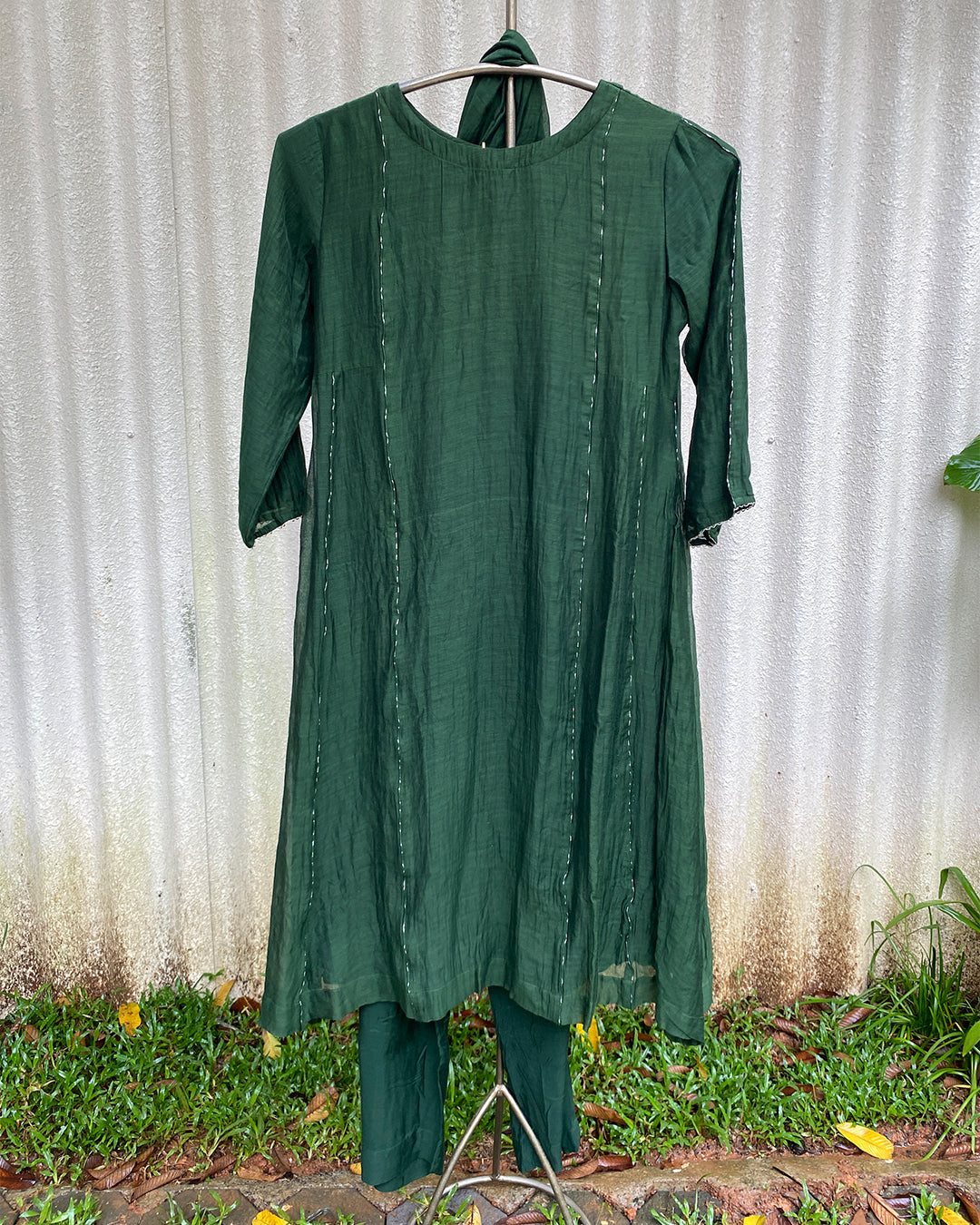 MY HOF Bottle Green Suit Set In Mul Chanderi