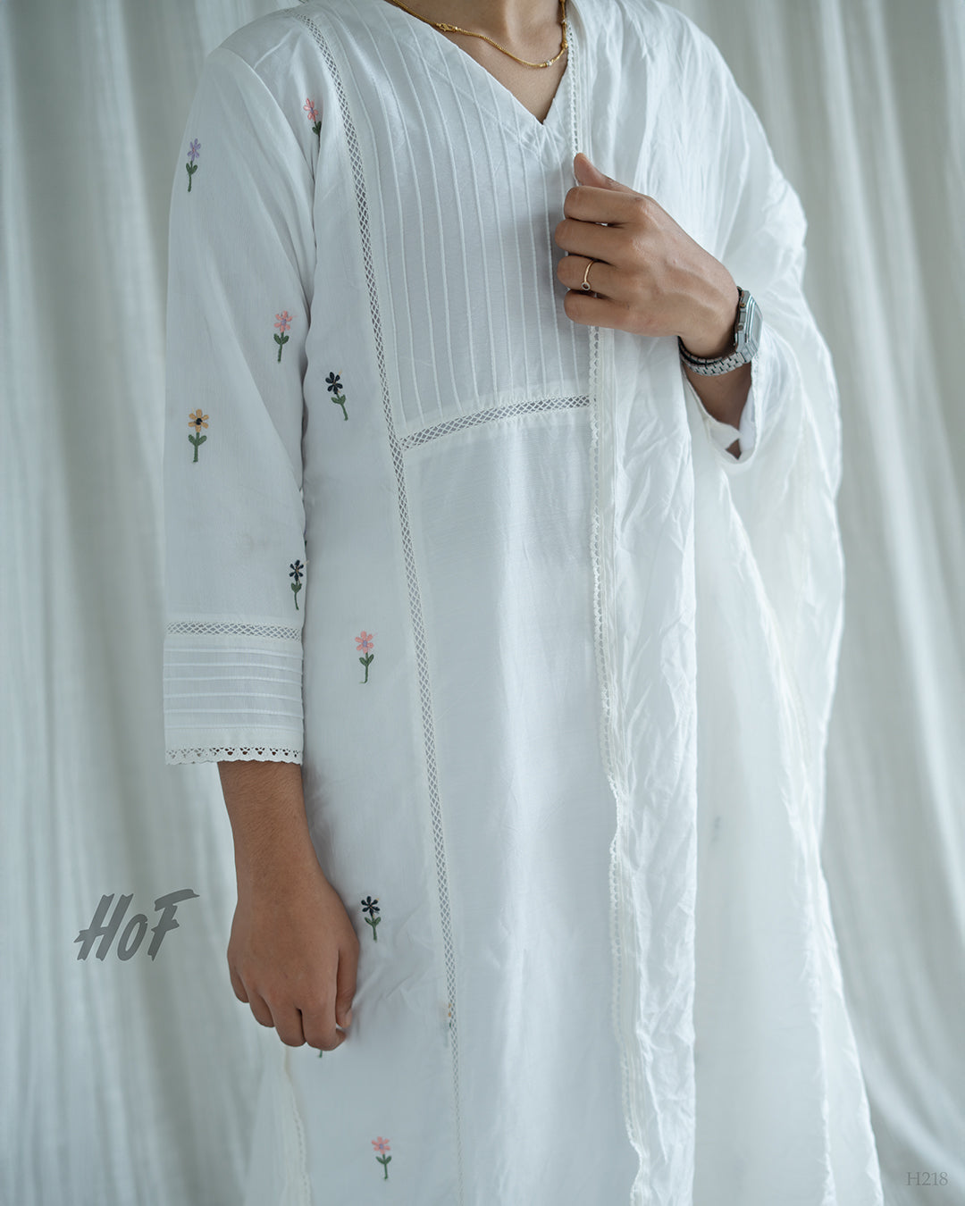 MyHof White Floral Embroidery Suit Set In Muslin