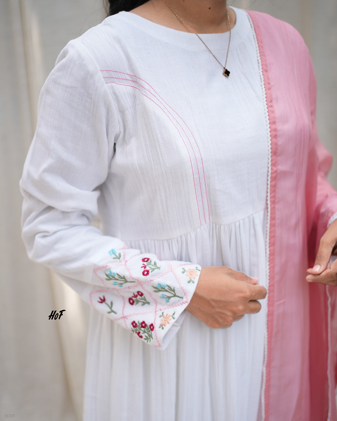 MY HOF White Suit Set With Multi Color Floral Embroidery In Cotton