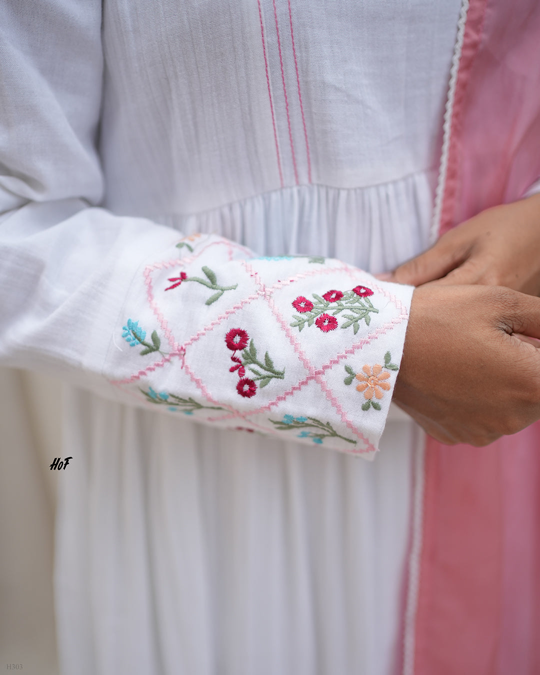 MY HOF White Suit Set With Multi Color Floral Embroidery In Cotton