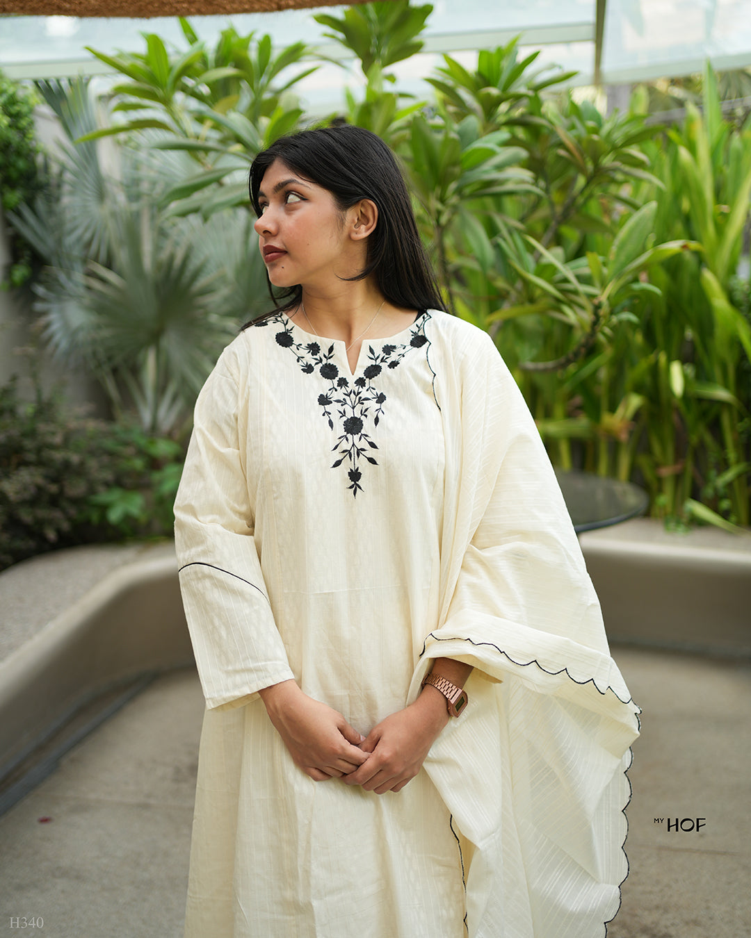 MY HOF Off White Suit Set With Black Floral Embroidery In Cotton