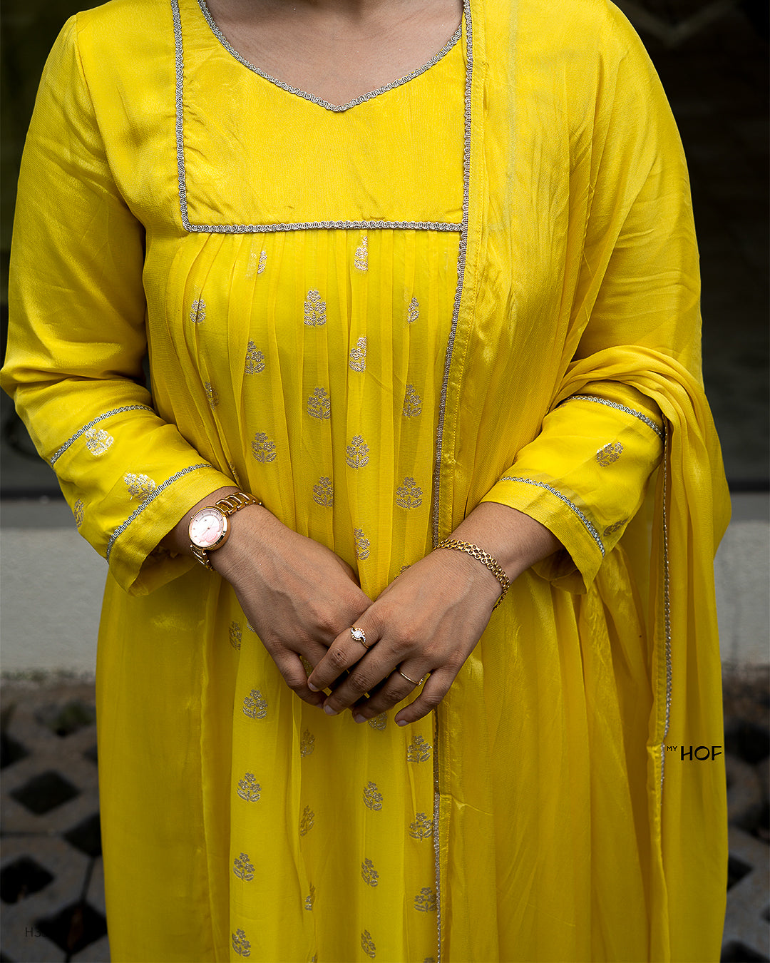 MY HOF Yellow Suit Set With Golden Motives In Crepe