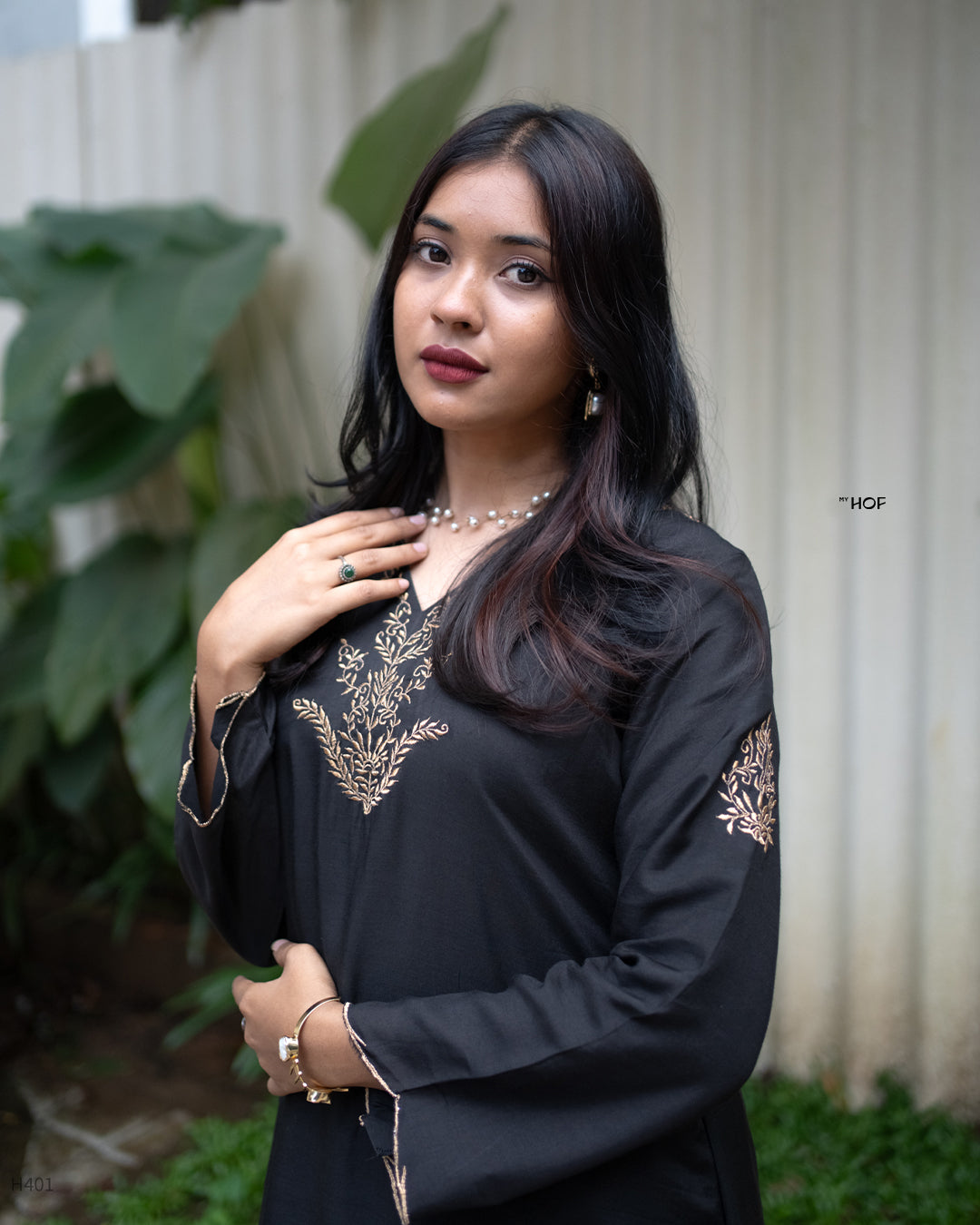 MY HOF Black Suit Set With Zari Embroidery In Muslin
