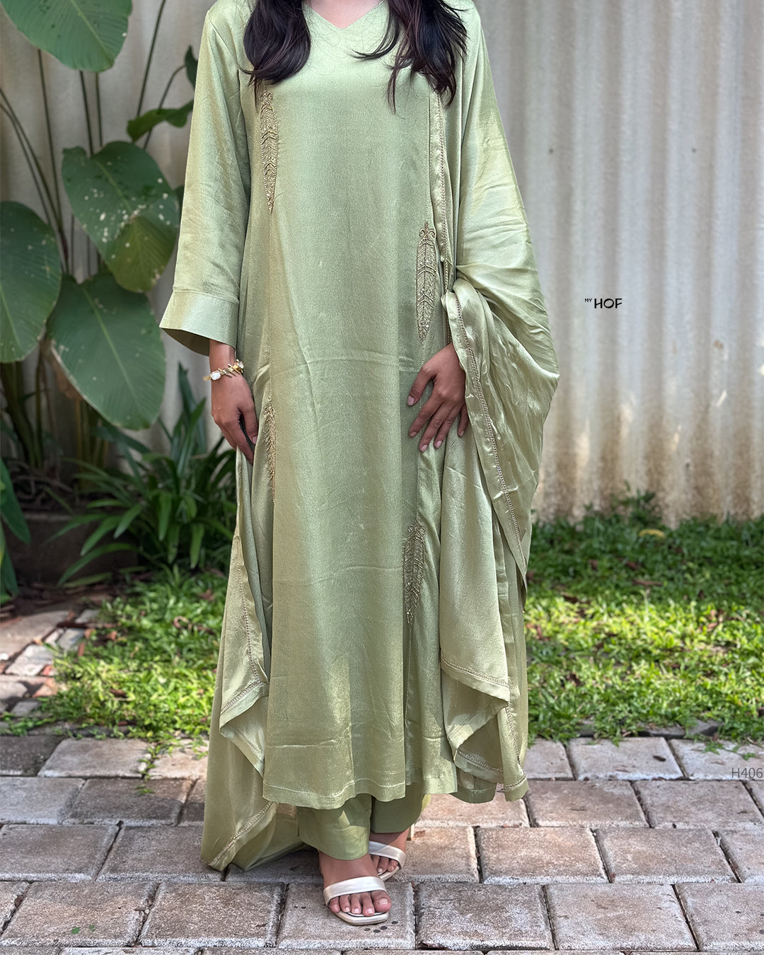 MY HOF Light olive green suit set in  crepe