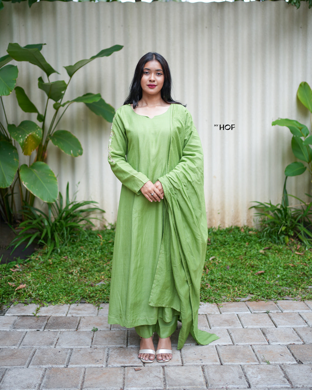 MyHof Green Suit Set Hand Embroidery In Linen