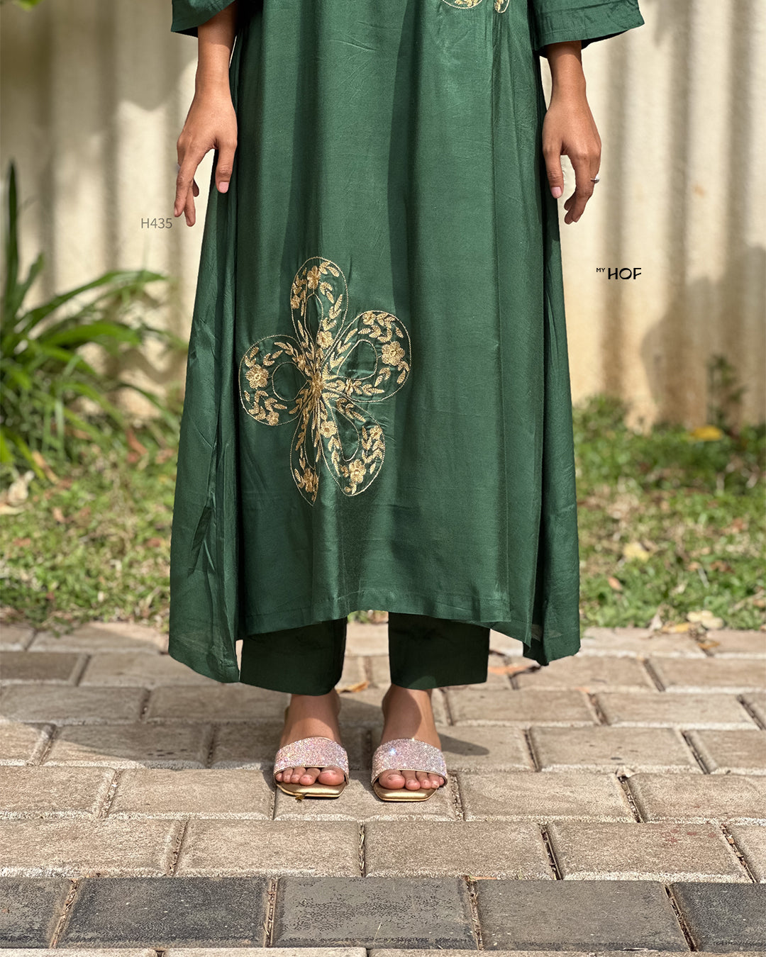 MyHof Bottle Green Suit Set With Floral Zari Embroidery In Muslin