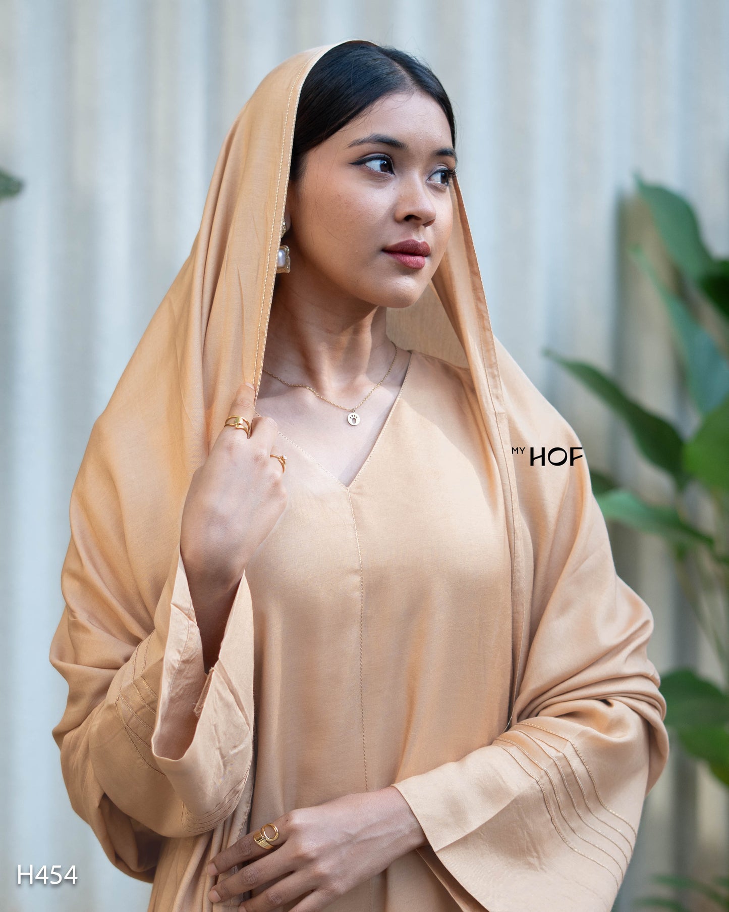 MY HOF Beige Suit Set With Hand Embroidery In Muslin