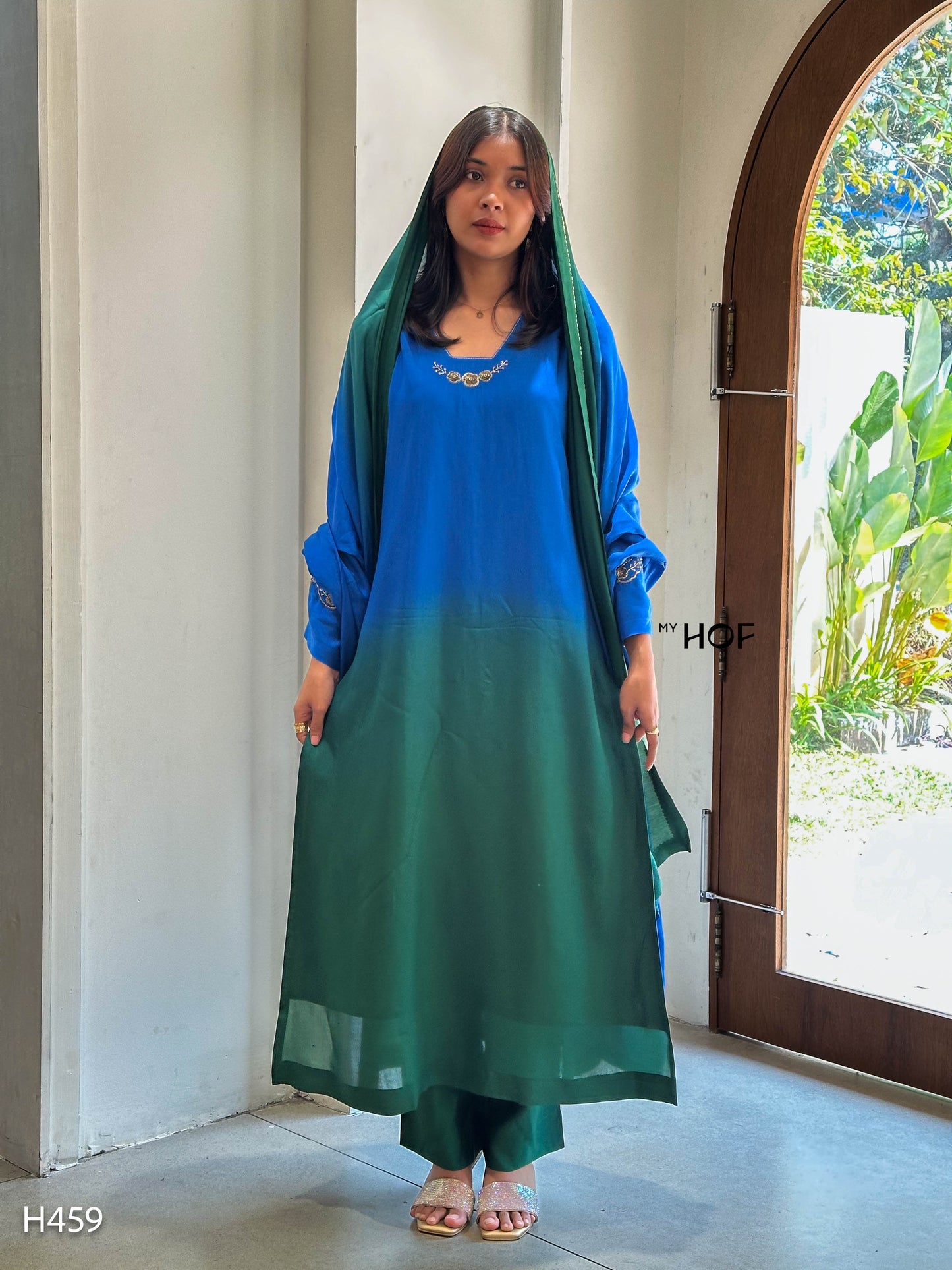 MY HOF Dual Shade Suit Set With Hand Embroidery In Muslin