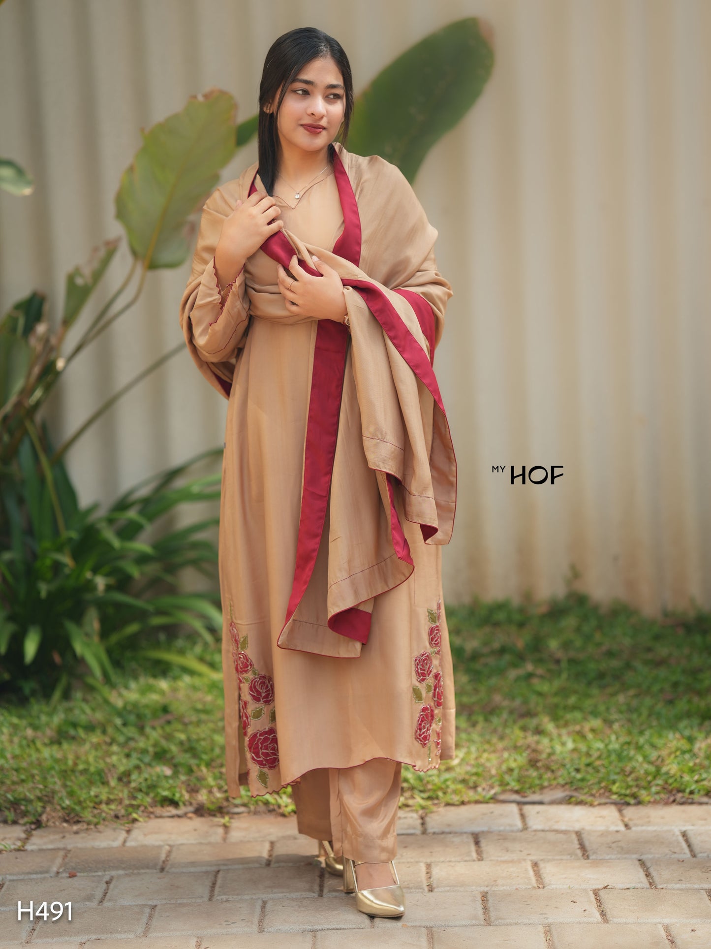 MY HOF Caramel Suit Set With Floral Thread Embroidery In Crepe