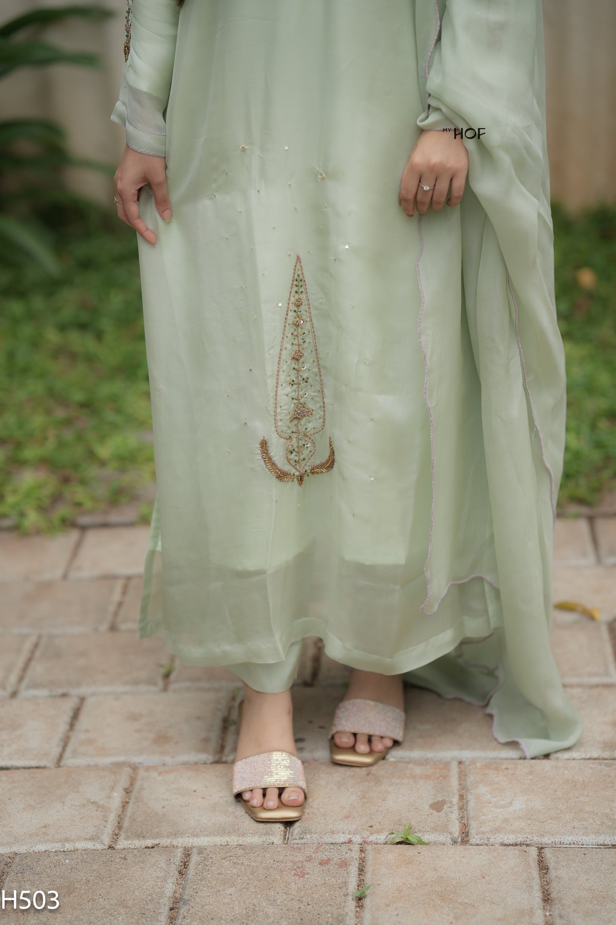 MY HOF Pista Green Suit Set With Hand Embroidery In Organza