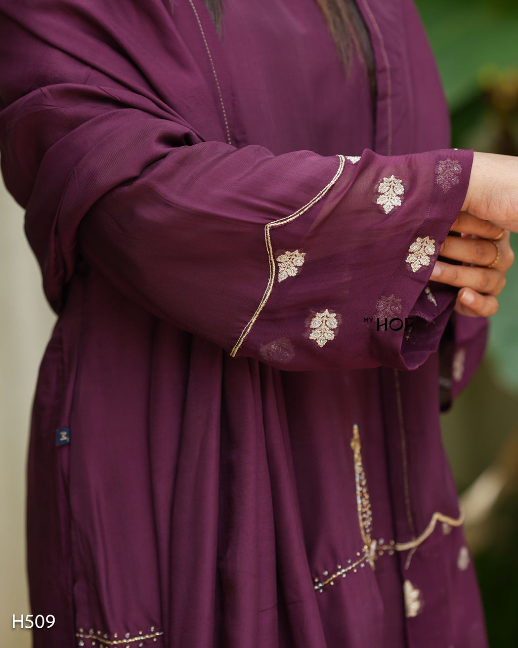 MY HOF Wine Farshi Salwar Set With Hand Embroidery In Crepe