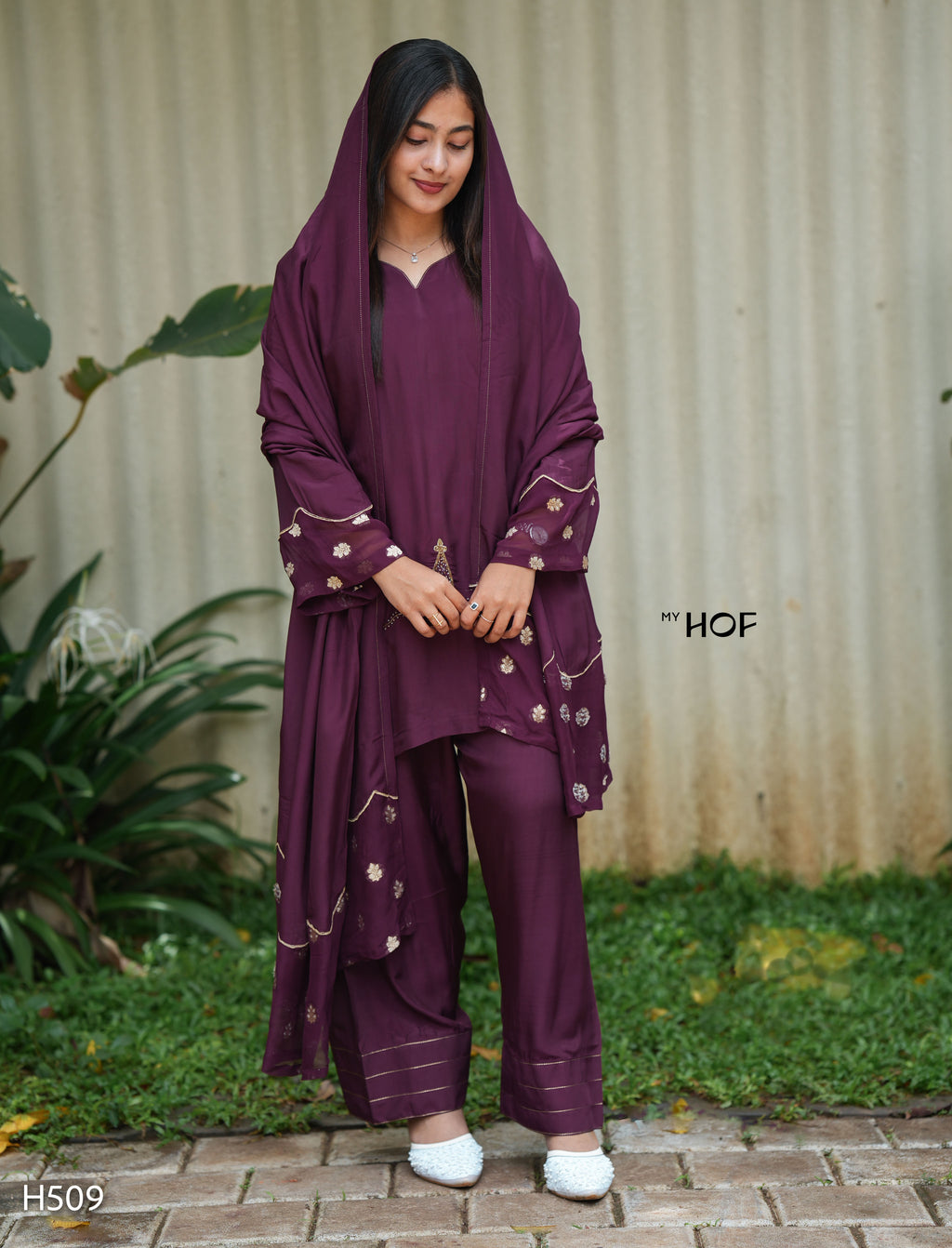 MY HOF Wine Farshi Salwar Set With Hand Embroidery In Crepe