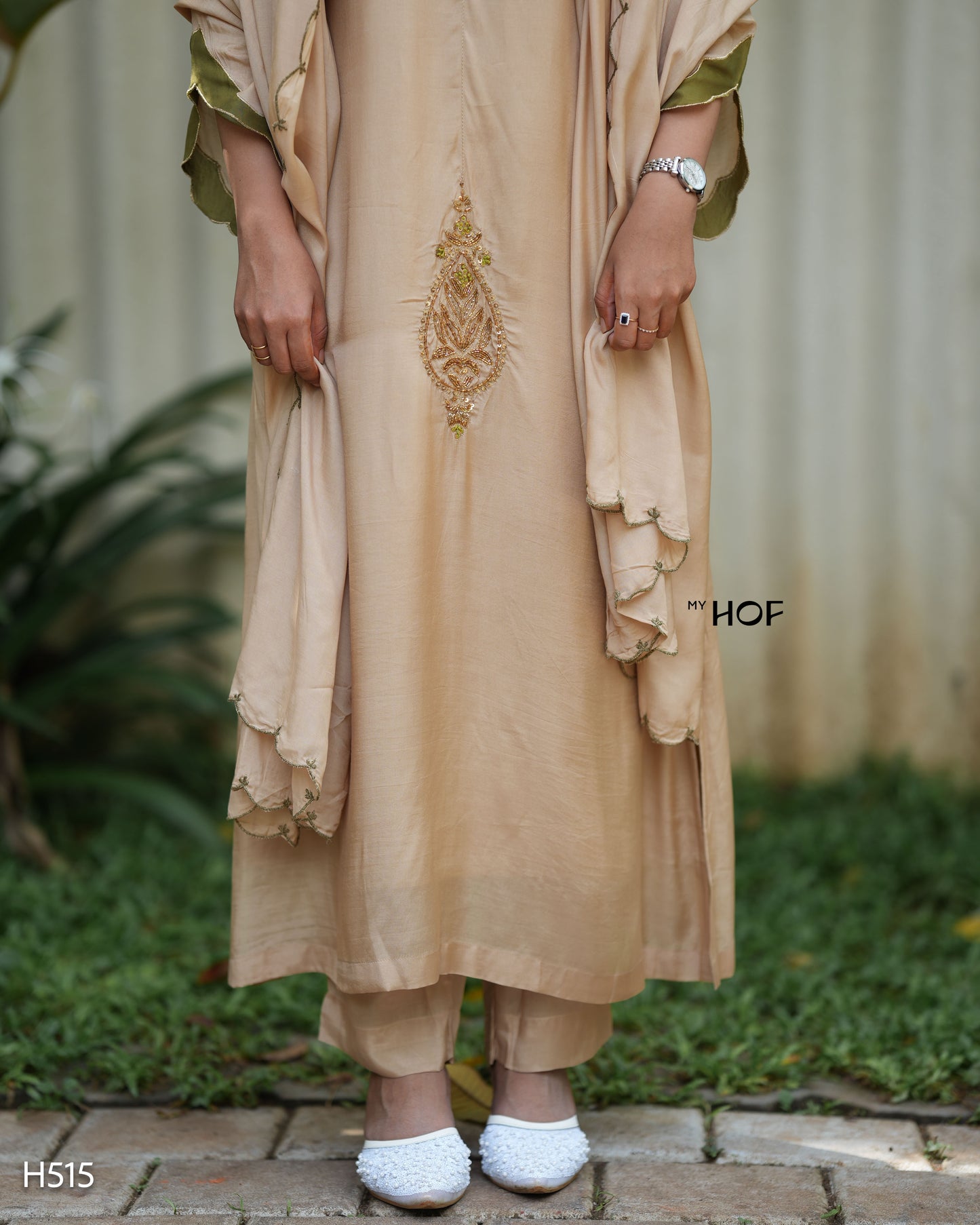 MY HOF Cream Suit Set With Hand Embroidery In Muslin
