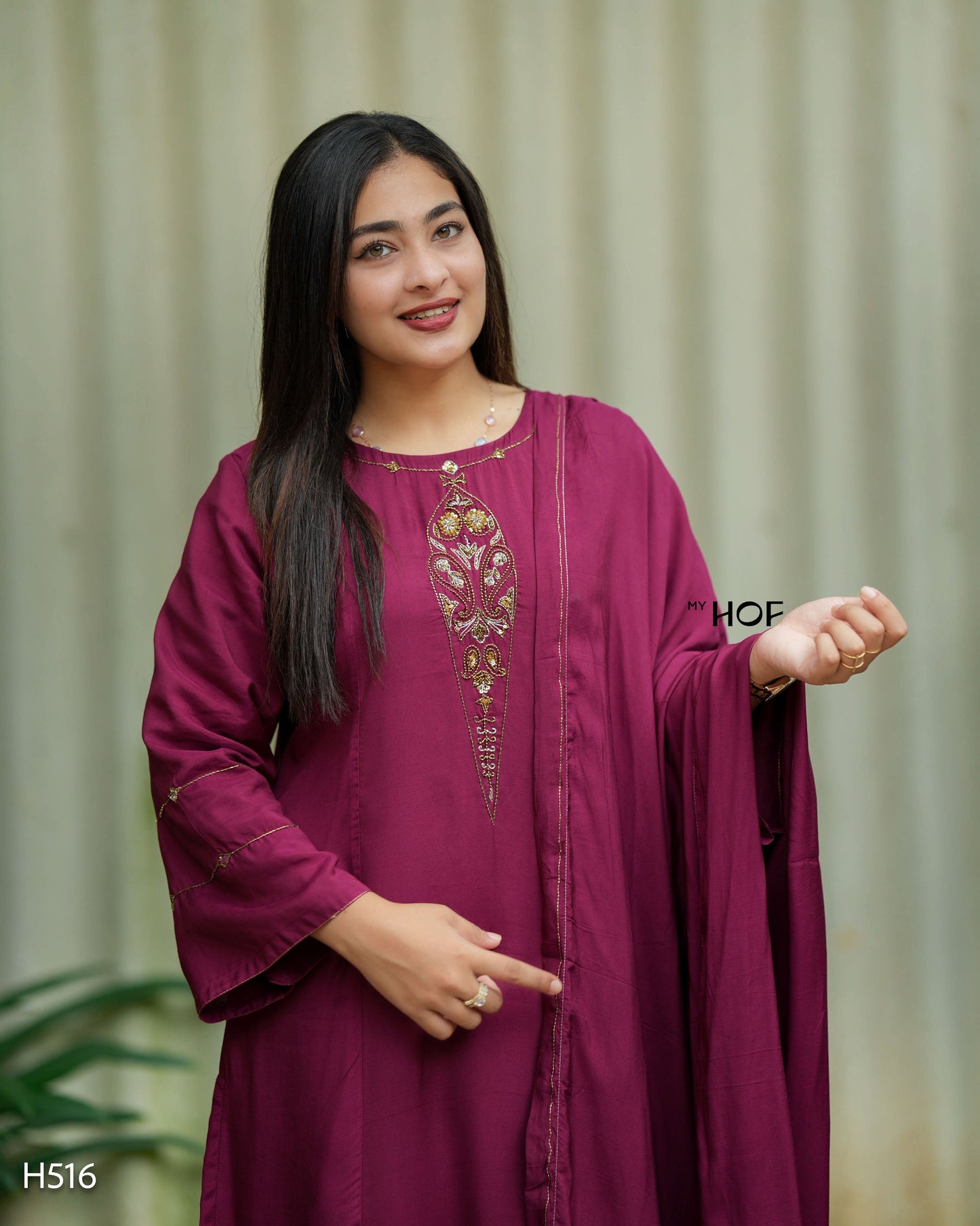 MY HOF Berry pink  Suit Set With Hand Embroidery In Muslin